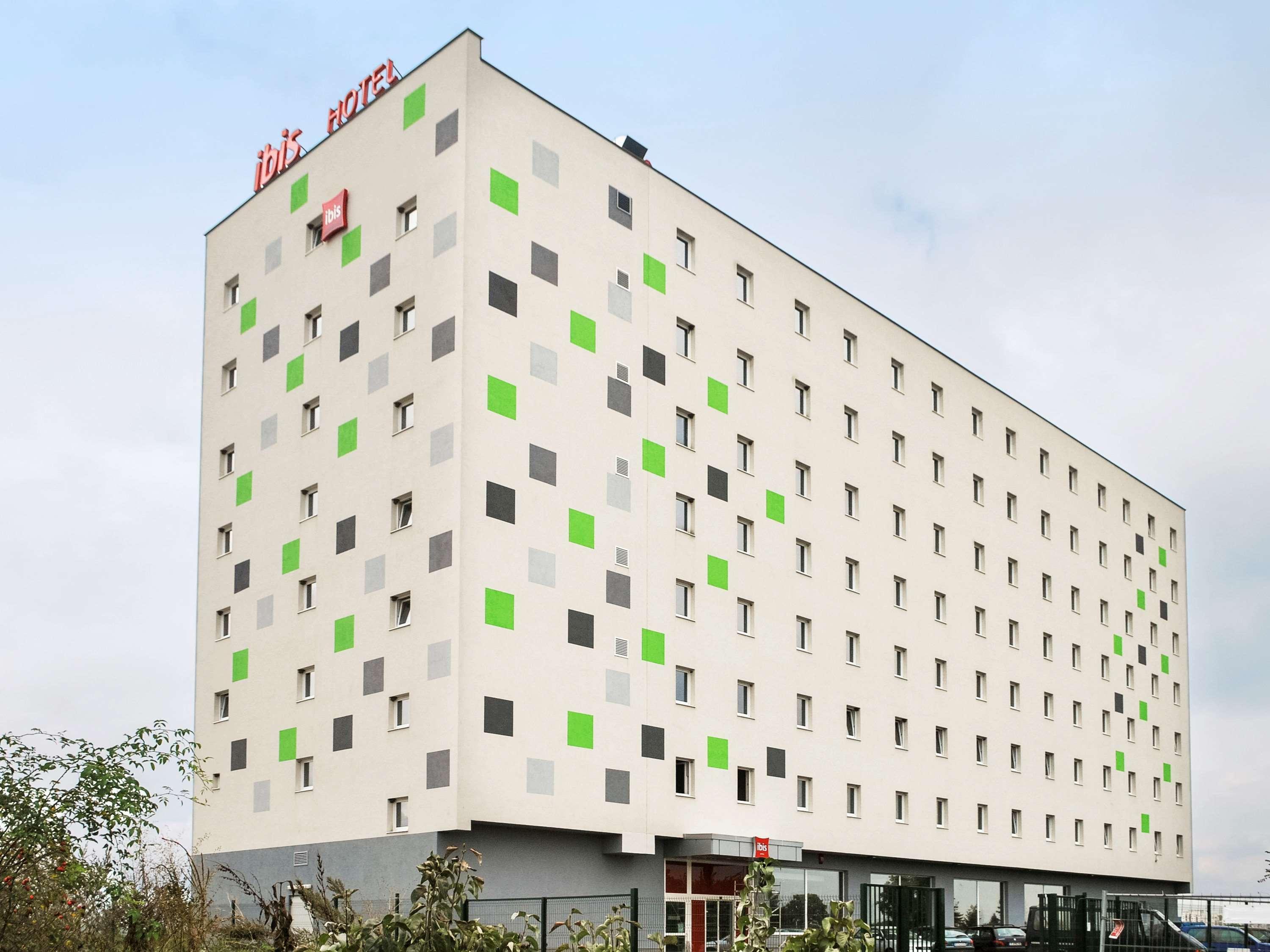 Hotel Ibis Airport