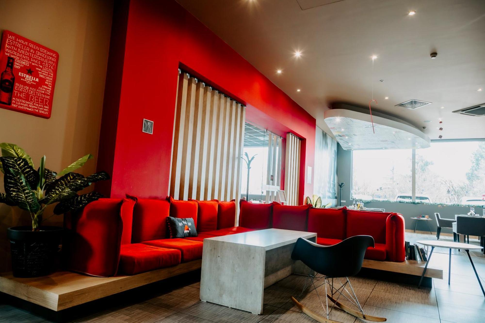Ibis Airport Hotel 3*
