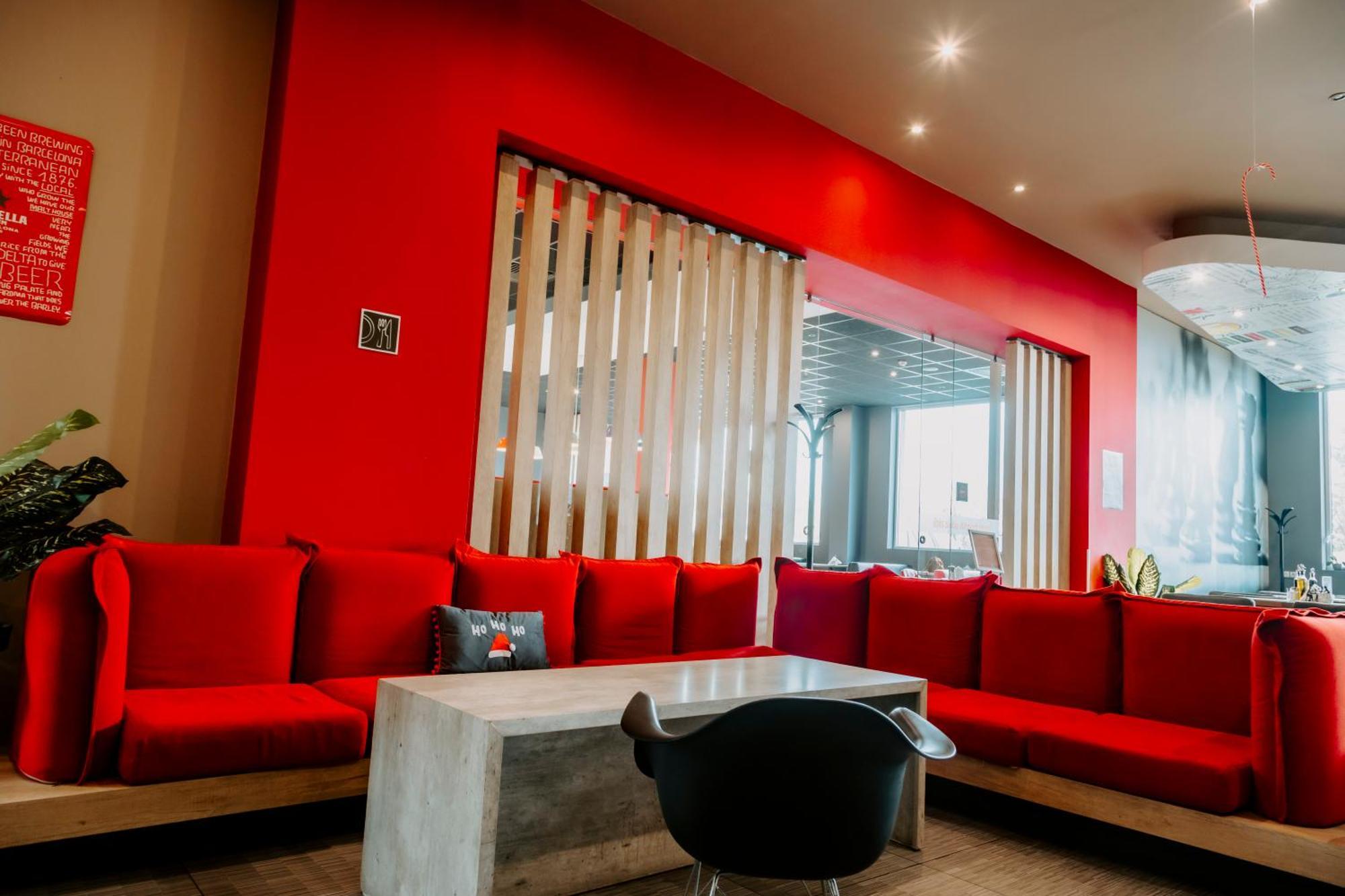 Ibis Airport 3*